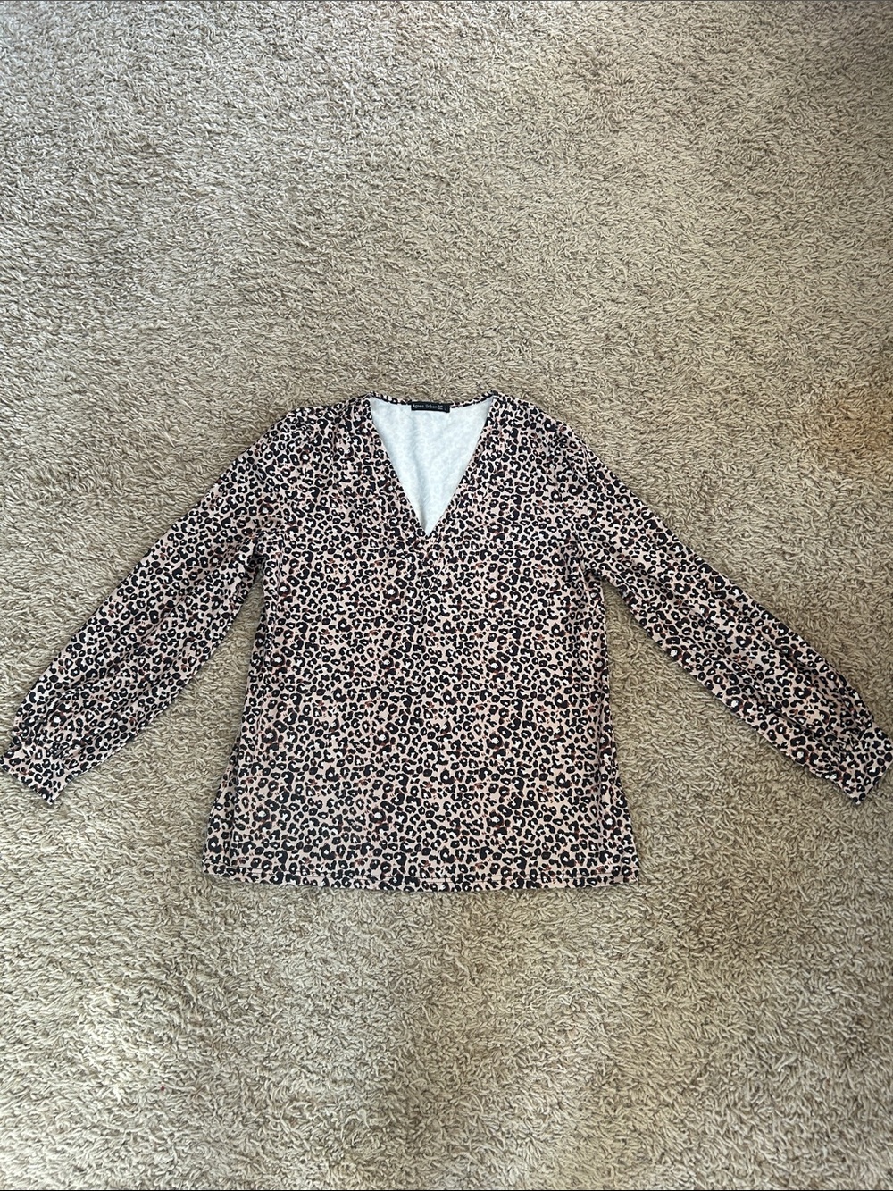 Leopard Print V-Neck Long Sleeve Blouse - Neutral Tones